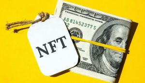 NFT und US-Dollar-Geldschein