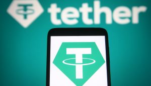 Tether-Logo auf Smartphone