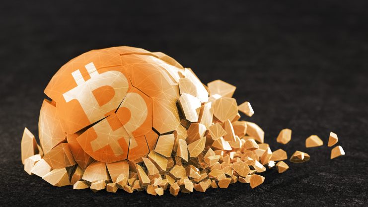 Bitcoin ist tot darstellung durch einen zerschmetterten ball mit dem btc zeichen