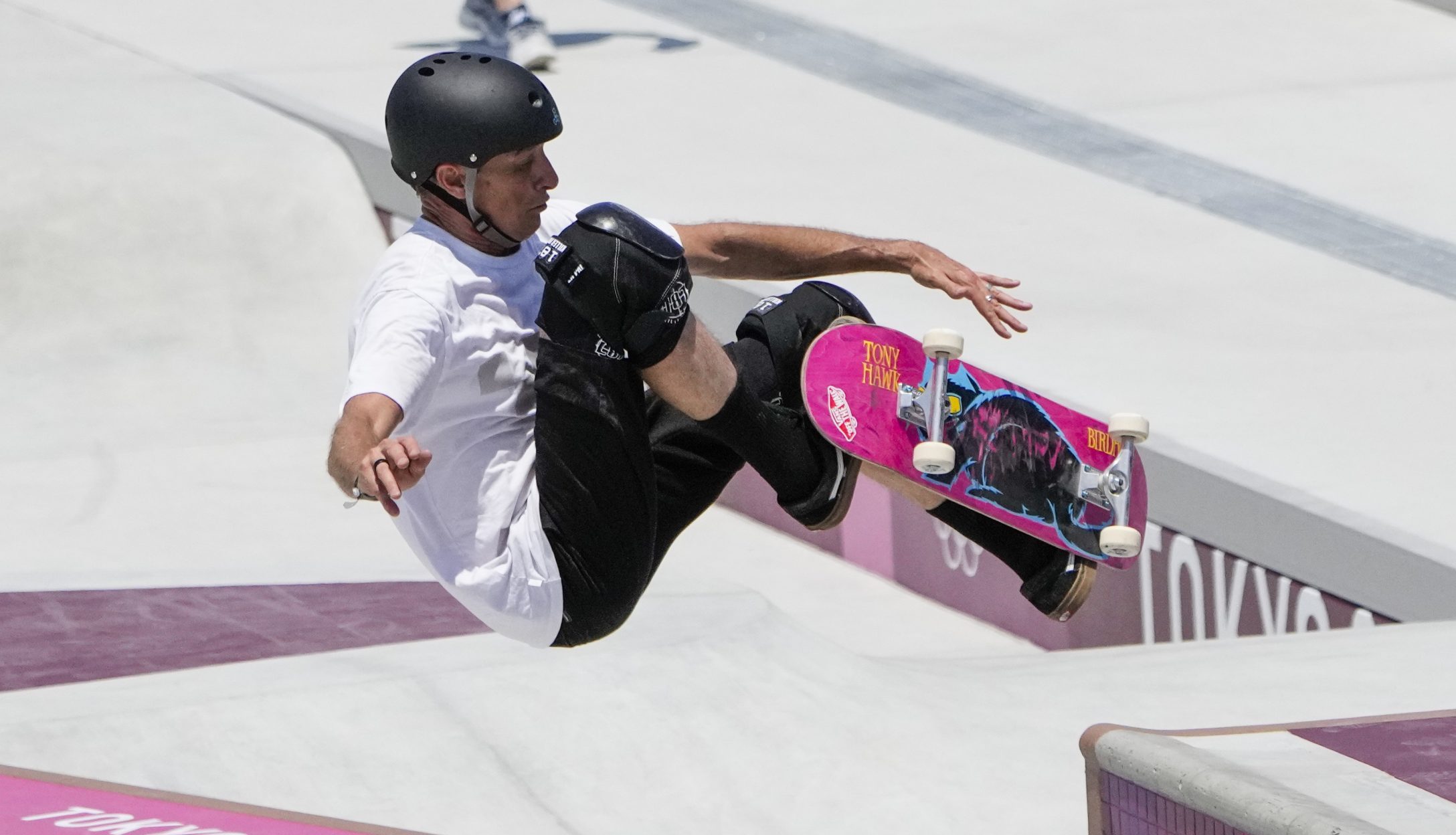 Tony Hawk beim Skaten