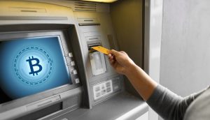 Bitcoin-Zeichen auf einem Geldautomaten