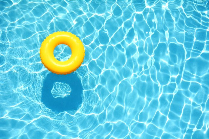 Schwimmring im Swimming Pool