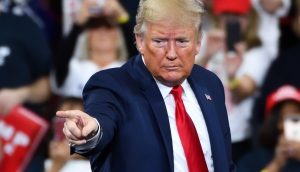 Trump auf der Bühne