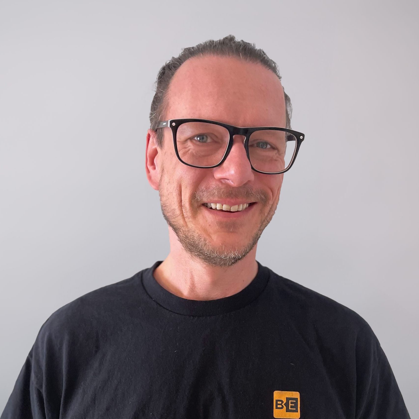         Oliver         Strate