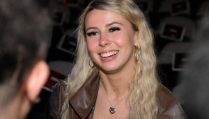 Influencerin Haliey Welch, als „Hawk Tuah Girl" bekannt, am 14. November in Texas