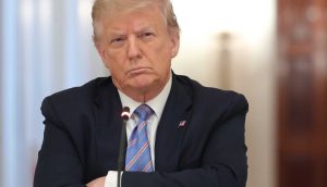 Donald Trump guckt traurig