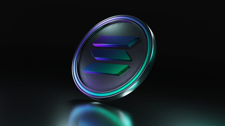 3D-Darstellung des Kryptowährungslogos Solana mit einem metallischen, kreisförmigen Design und dem Emblem in Farbverläufen auf dunklem Hintergrund, das an die elegante Innovation erinnert, die die heutige Krypto-VC-Landschaft antreibt.