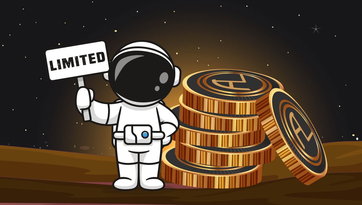Ein Cartoon-Astronaut mit einem „LIMITED“-Schild steht neben gestapelten Goldmünzen mit einem stilisierten A-Symbol und dem AlgosOne-Logo vor einem sternenklaren Weltraumhintergrund.