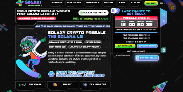 Screenshot einer Website, die für den Vorverkauf der Kryptowährung Solaxy wirbt. Auf der Website ist ein Zeichentrick-Alien-Maskottchen namens Snorter zu sehen, mit Details zu Token-Verkäufen, Staking-Belohnungen und Betriebszeitplänen.