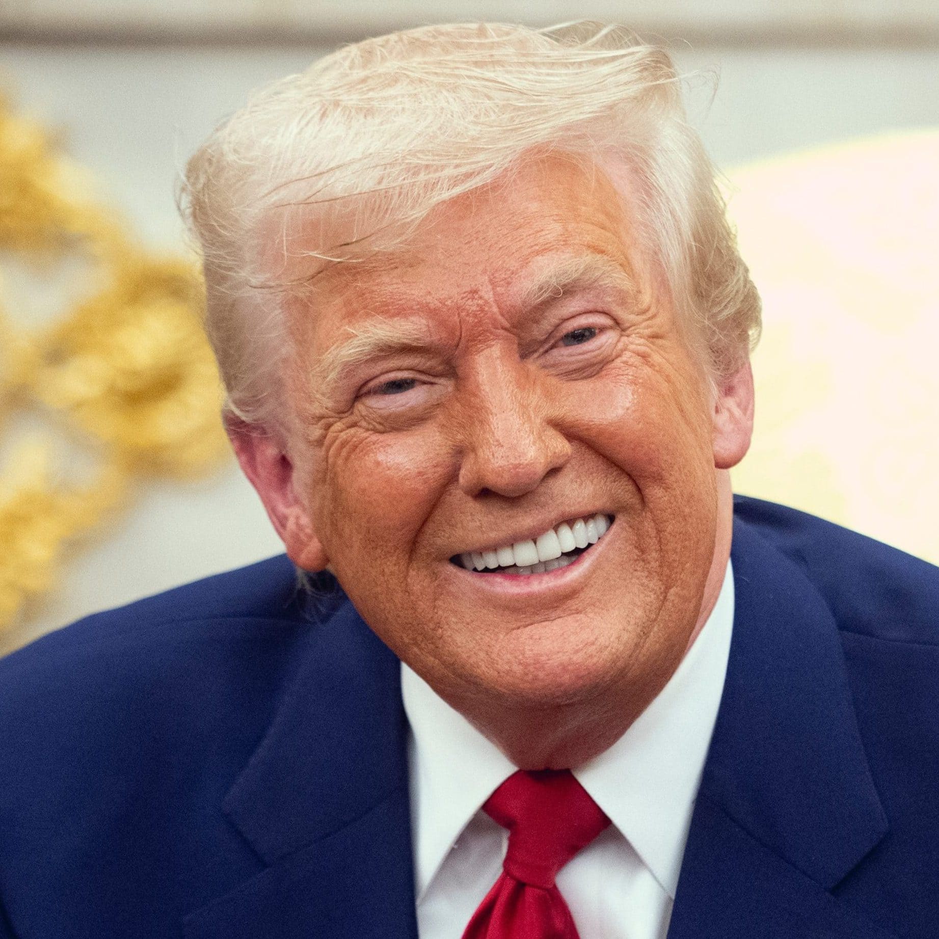 Donald Trump: Einnahmen durch Krypto-Projekt WLFI enthüllt