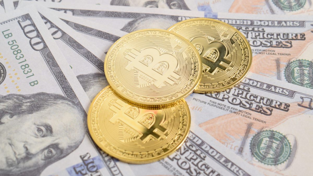 Bitcoin kratzt an 108.000 US-Dollar – US-Dollar auf 3-Jahrestief