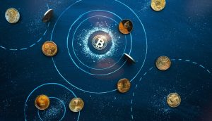 Verschiedene Kryptowährungsmünzen, einschließlich beliebter Altcoins, sind auf einem blauen Hintergrund mit Orbitalmustern angeordnet, wobei das Bitcoin-Symbol in der Mitte zu sehen ist.