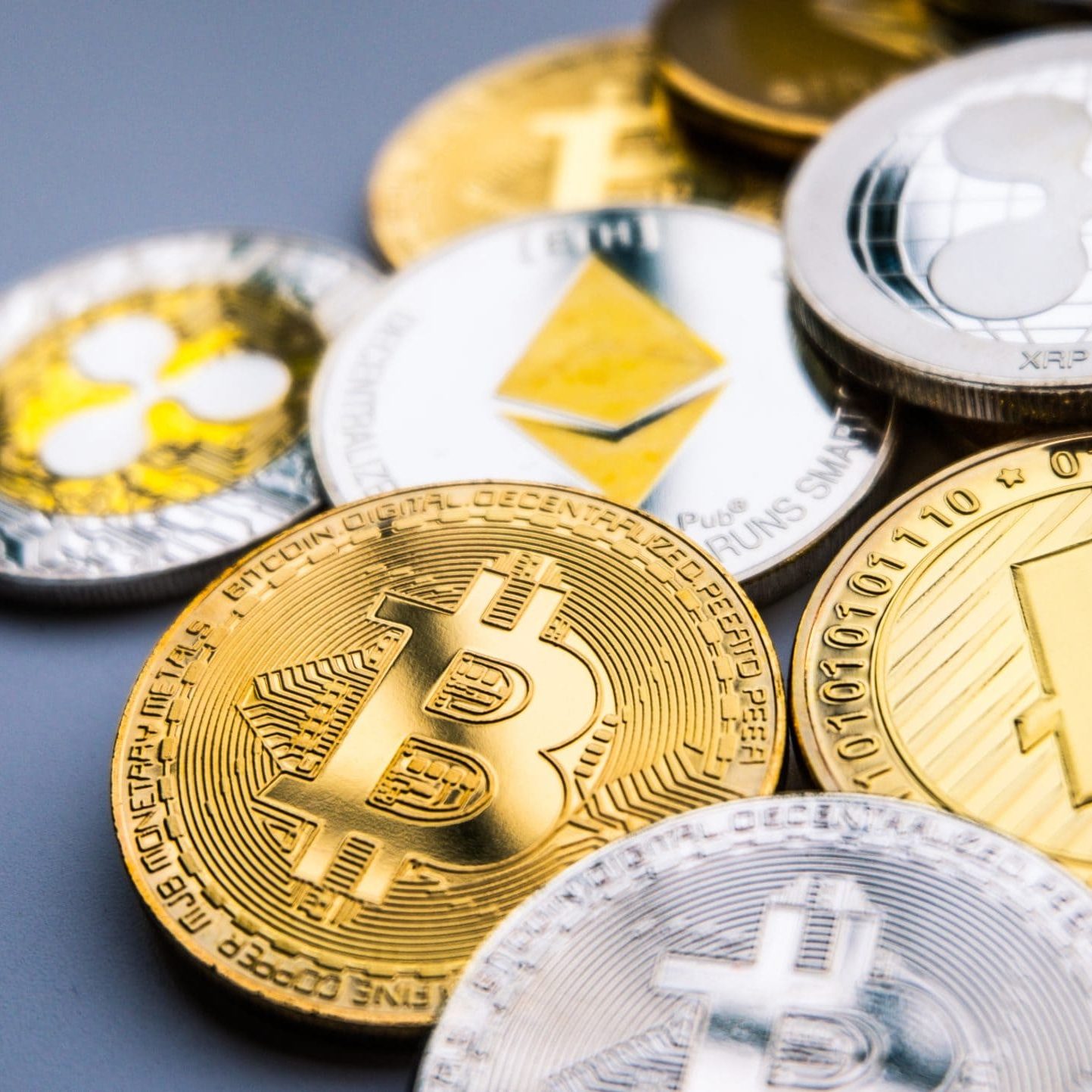 SEC: US-Aufsicht winkt ETF mit XRP, Solana und Cardano durch