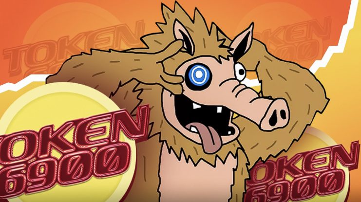 Eine Cartoon-Kreatur mit braunem Fell, einer schweinähnlichen Schnauze und großen Augen hält den Kopf überrascht in die Höhe; der Text TOKEN 6900 und berühmte Memecoins wie DOGE und SHIB erscheinen mehrfach in fetten roten Buchstaben.