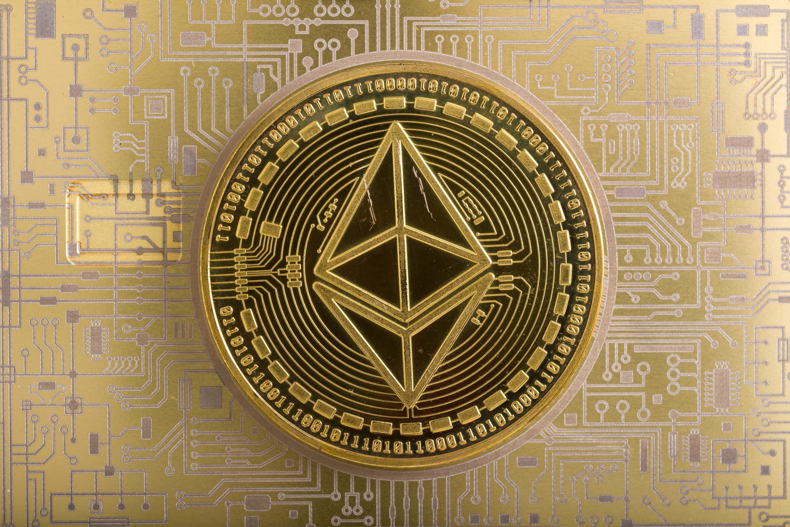 Eine Ethereum-Münze ist zu sehen, die Krypto-Treasuries symbolisieren soll