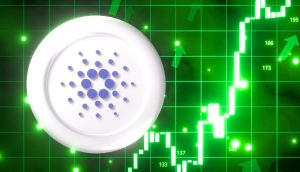 Ein Cardano (ADA) Münzsymbol überlagert ein grünes Finanzdiagramm mit Aufwärtspfeilen, die einen Anstieg des Kryptowertes symbolisieren.