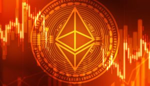 Ein leuchtendes Ethereum-Logo ist über einem digitalen Binärcode und fluktuierenden Börsenkurven in Orangetönen zentriert und fängt die dynamische Energie der Kryptomärkte ein.