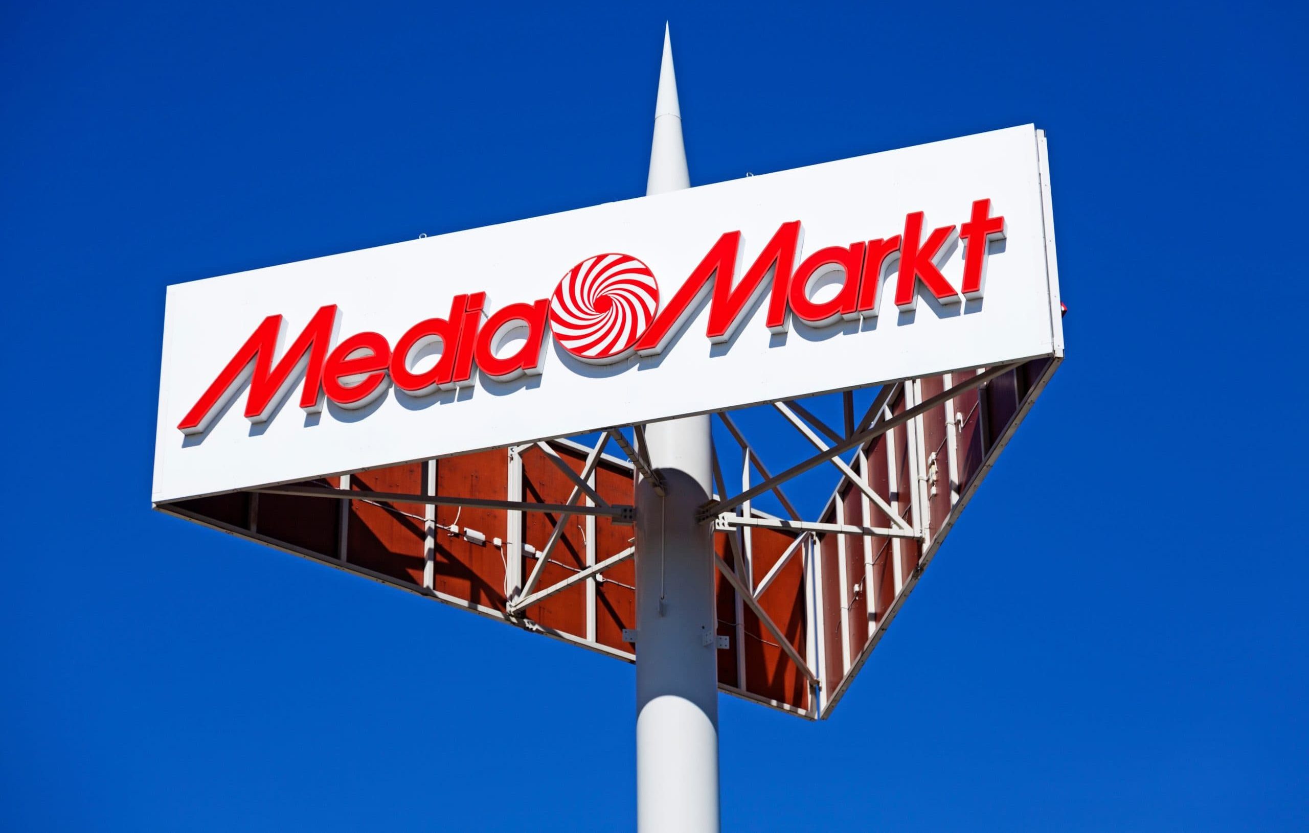 MediaMarkt-Logo in Österreich, wo ab sofort in allen 56 Filialen Bitcoin-ATMs verfügbar sind.