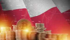 Bitcoin ETF Warschau – Symbolbild mit Bitcoin-Münze, polnischer Flagge und Kurscharts im Hintergrund
