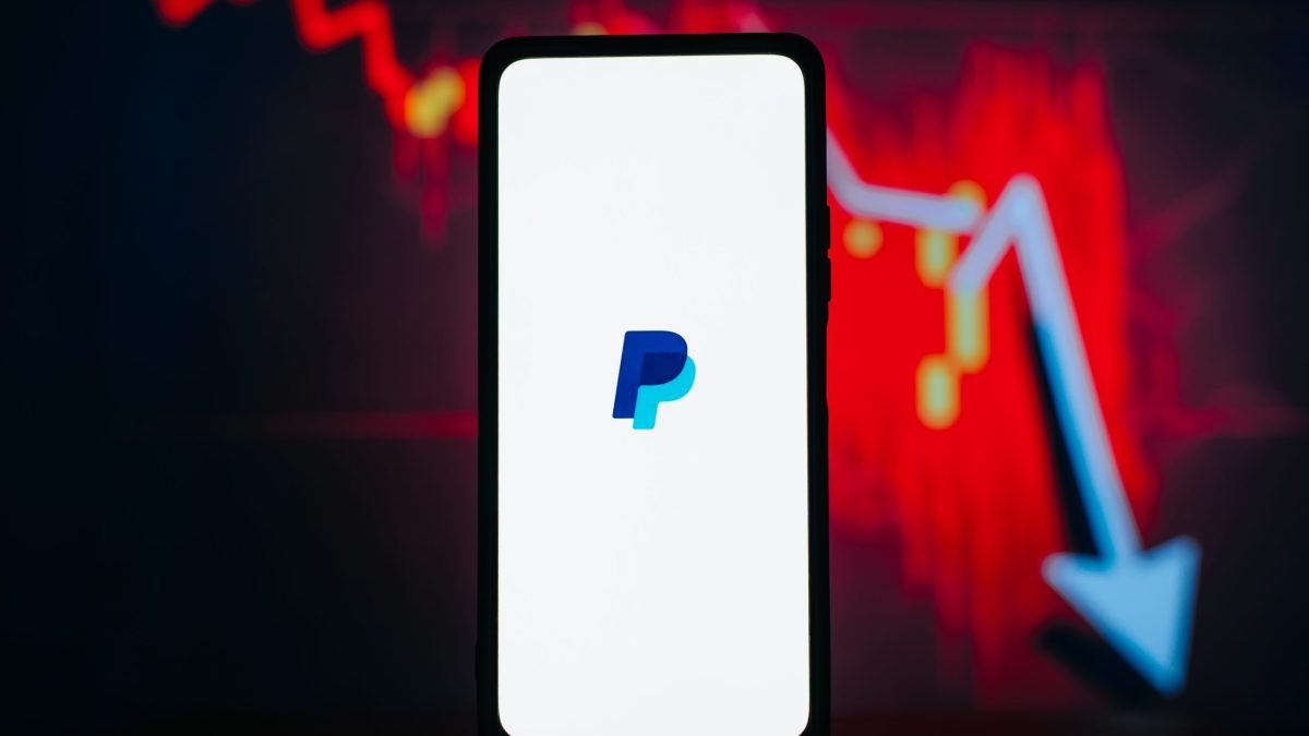 Nach Stablecoin-Panne: PayPal-Aktie bricht ein