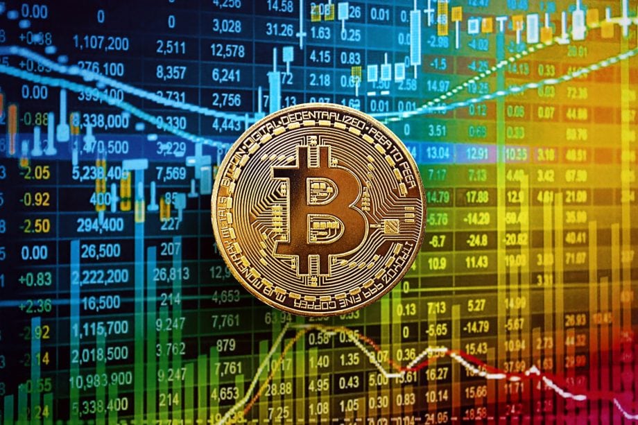 Ein Bitcoin-Münze wird vor einem digitalen Börsenchart mit bunten Finanzdaten und Grafiken angezeigt und fängt die schnelllebige Welt einer Krypto-Börse ein.