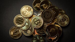 Erste Altcoin ETFs gestartet: Wann steigen die Kurse?