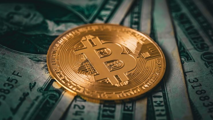 Trotz Kursstagnation fließen von Seiten der Wall Street weiter MIllionen in die Bitcoin ETFs