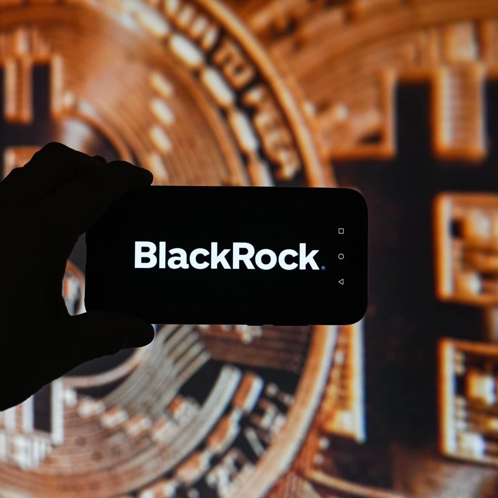 ETF-Zuflüsse wieder gestiegen: Bitcoin legt zu – Ether beendet Durststrecke