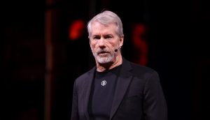 Muss Michael Saylor bald Bitcoin verkaufen?