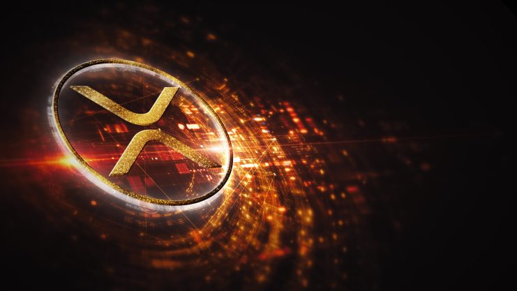 In der Mitte erscheint ein leuchtendes Logo der Kryptowährung XRP, umgeben von abstrakten digitalen Licht- und Datenmustern auf einem dunklen Hintergrund.