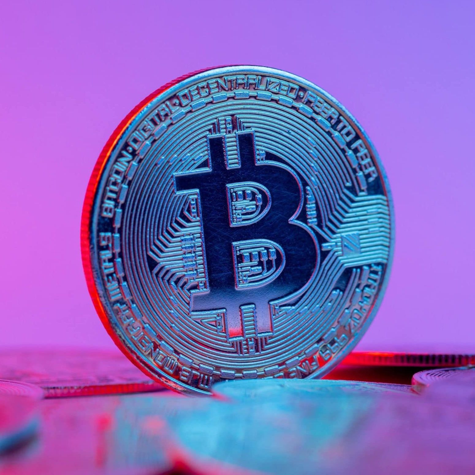 Wieso du jetzt (noch) nicht in Bitcoin und Co. investieren solltest