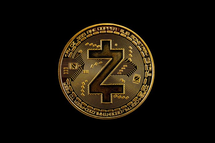 Zcash vor einem schwarzen Hintergrund