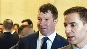 Jack Clark, Mitbegründer von Anthropic, trifft am Mittwoch, dem 13. September 2023, zum überparteilichen Forum des US-Senats zum Thema Künstliche Intelligenz (KI) im Kennedy Caucus Room im Kapitol in Washington, DC, USA, ein