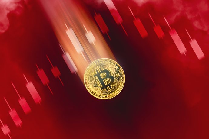 Bitcoin rot fällt runter mit Kerzen