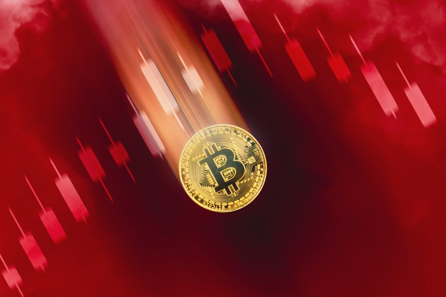 Bitcoin rot fällt runter mit Kerzen
