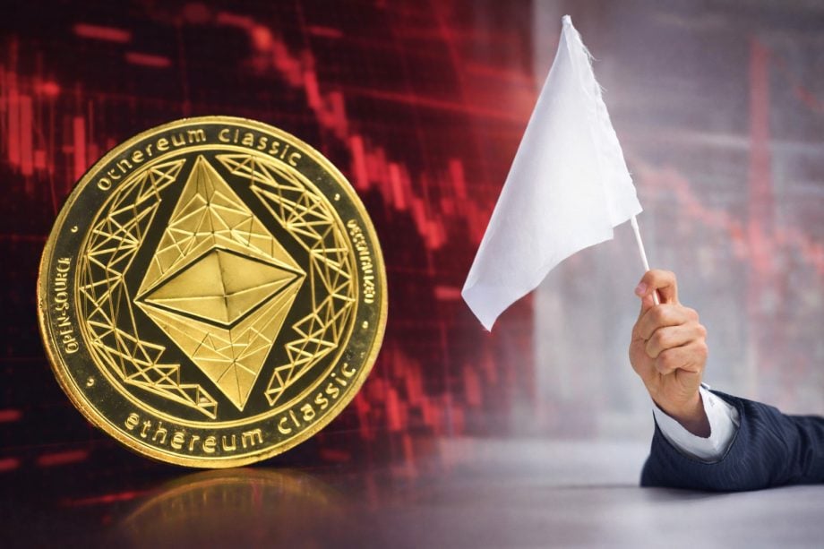 Links eine Ethereum-Münze vor einem fallenden roten Chart. Rechts hisst ein Arm eine weiße Flagge.