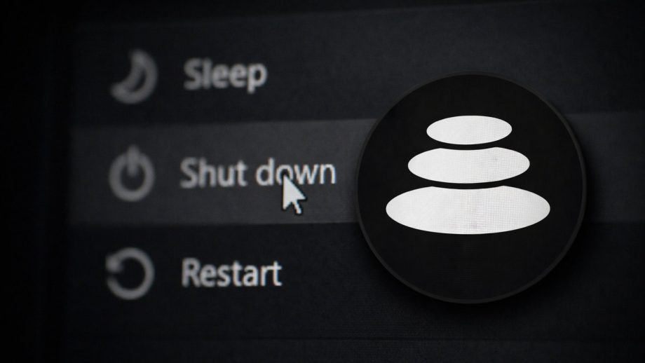 Das Balancer-Logo auf vor einem Computer-Menü, dass ein Herunterfahren-Symbol zeigt