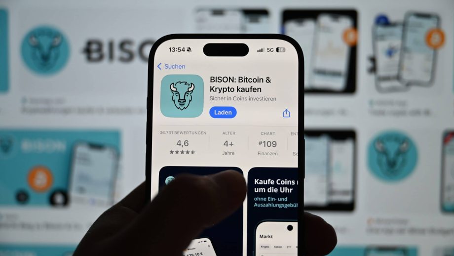 Ein Smartphone, das die Bison-App zeigt