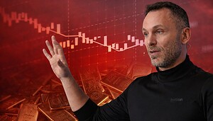 Paolo Ardoino vor einem fallenden Gold-Chartbild