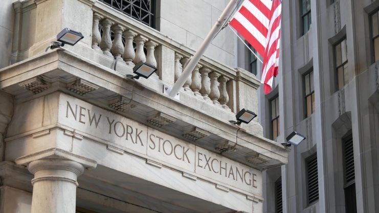 Eine Seitenaufnahme des Gebäudes der New york Stock Exchange
