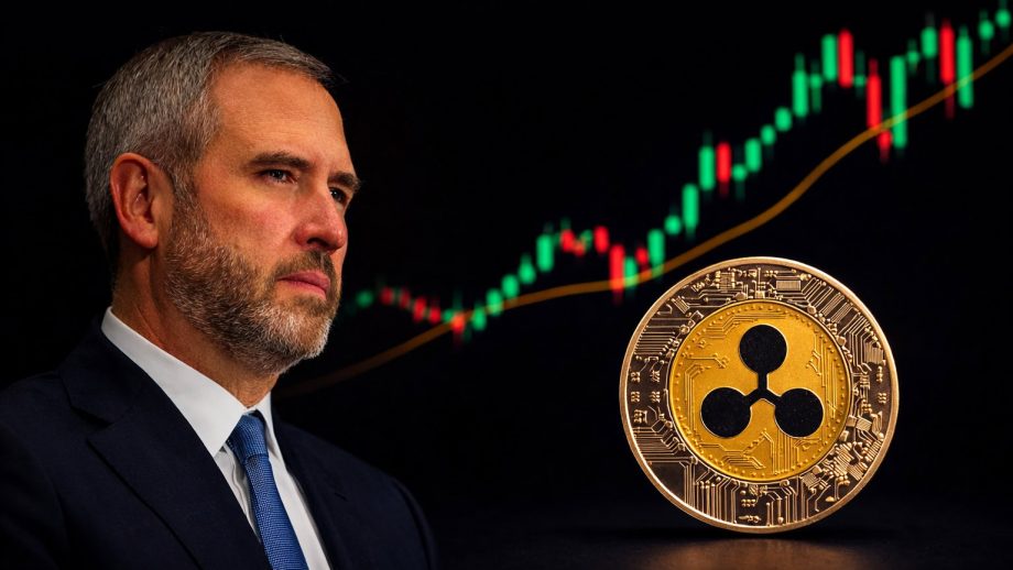 Brad Garlinghouse vor einem Chart und einer XRP-Münze