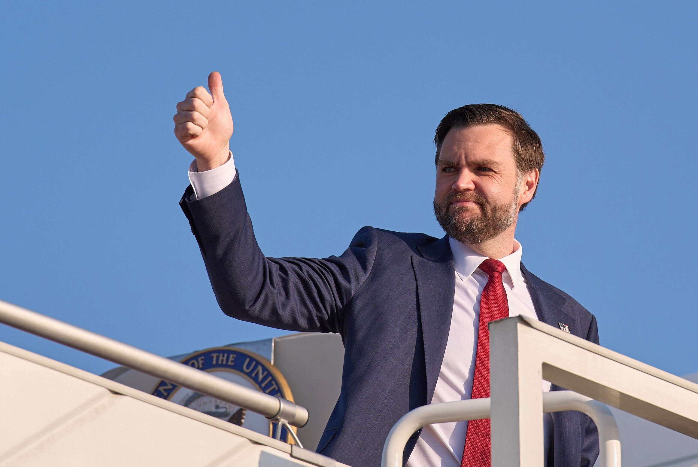Vice President JD Vance ist in das Krisengebiet gereist.