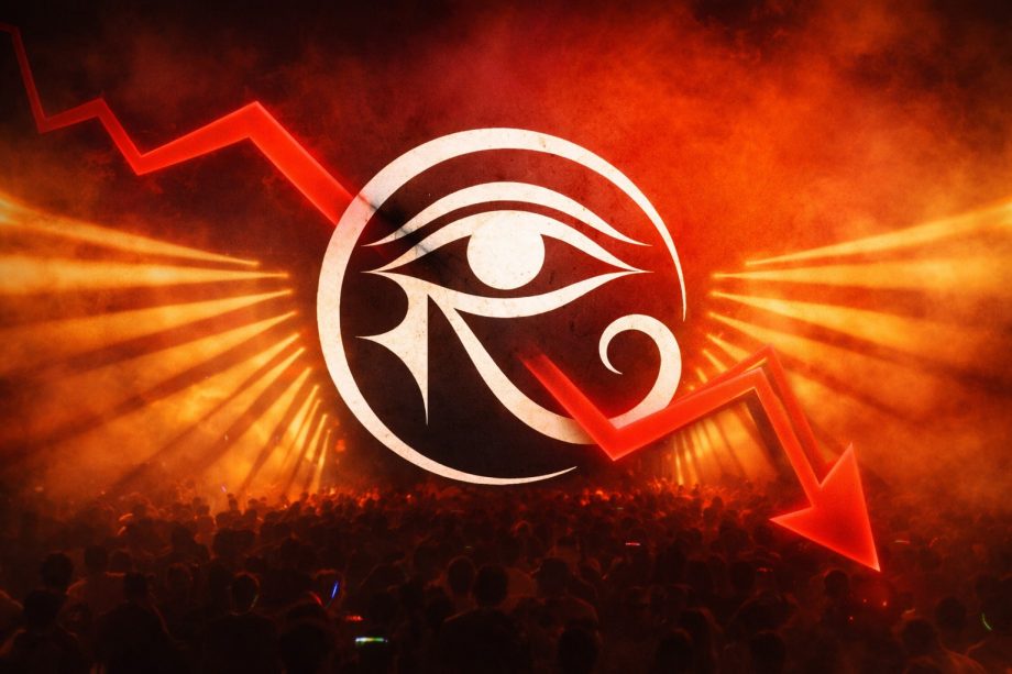 RaveDAO Logo vor einem Konzert