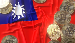 Das Bild zeigt die Taiwan Flagge mit Bitcoin-Münzen