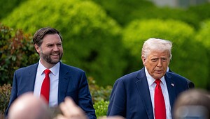 Das Bild zeigt JD Vance und Donald Trump