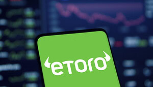 eToro-Logo auf einem Smartphone