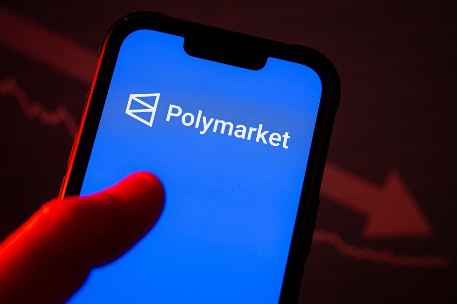 Logo von Polymarket auf einem Smartphone