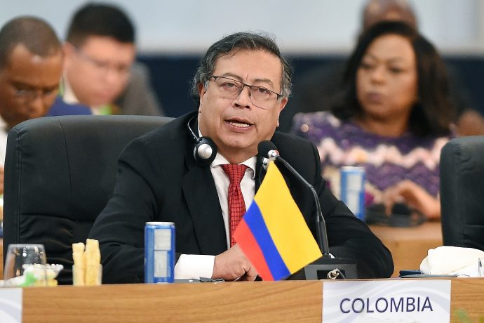 Gustavo Petro auf Pressekonferenz
