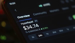 Hyperliquid-Symbol auf einem Smartphone