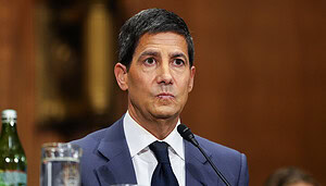 Kevin Warsh bei Pressekonferenz
